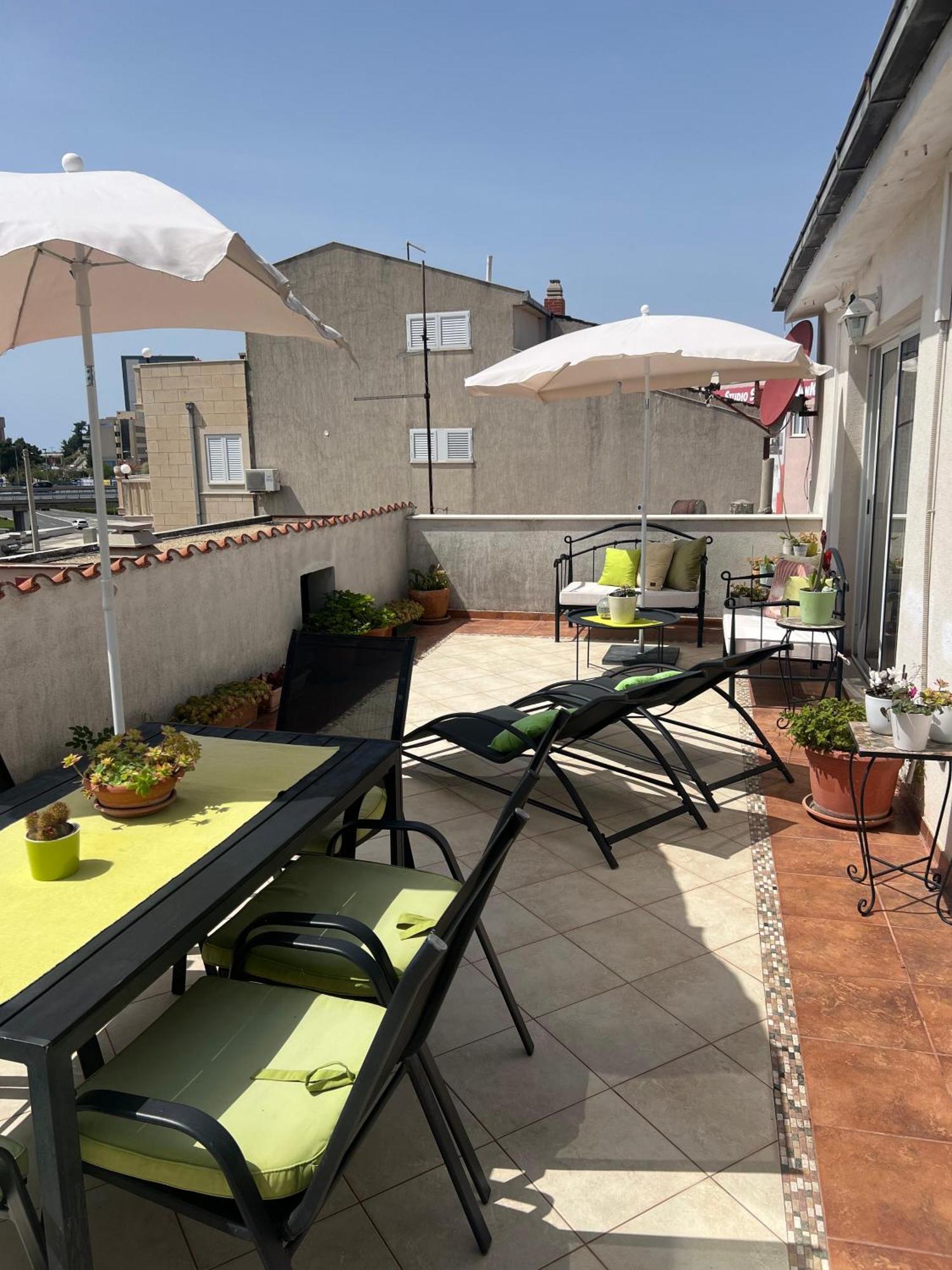 Apartment Svagi Rooftop Spalato Esterno foto